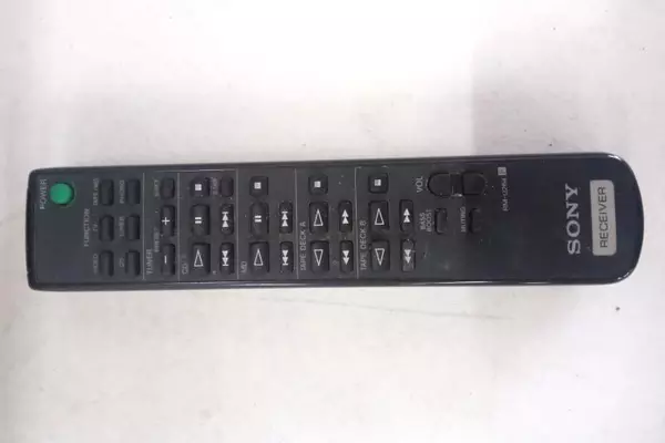 Sony STR-DE305 FM Stereo FM-AM Receiver Black Powers On AC 120V 175W