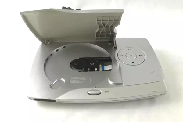 Vintage GPX Portable DVD Player Model D108S Tested Powers On AV Coaxial Out