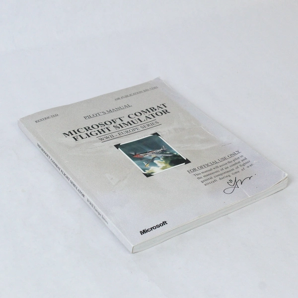Microsoft Combat Flight Simulator WWII Europe Series Pilot's Manual 1998 PB