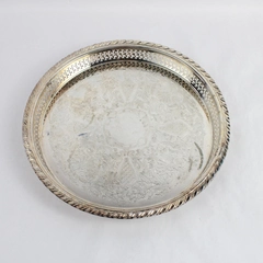 Oneida U.S.A Vintage Round Silver Engraved Serving Tray/Plate 13" Diameter