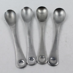 Set of 4 Robert Welch Pendulum Stainless Steel Soup Spoons 8 Inches