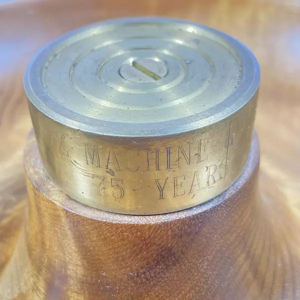 Oregon Myrtlewood Factory Myrtle Wood Nut Bowl With Brass Nutcracker Center