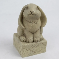 Demdaco The Carruth Collection Bunny Figurine 2011 #17719