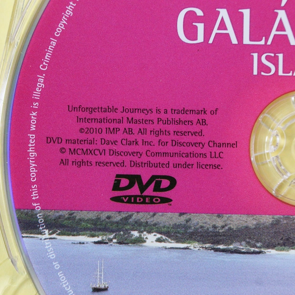 Galapagos Islands Evolutionary Wonders on an Island Paradise 2010 HC CD