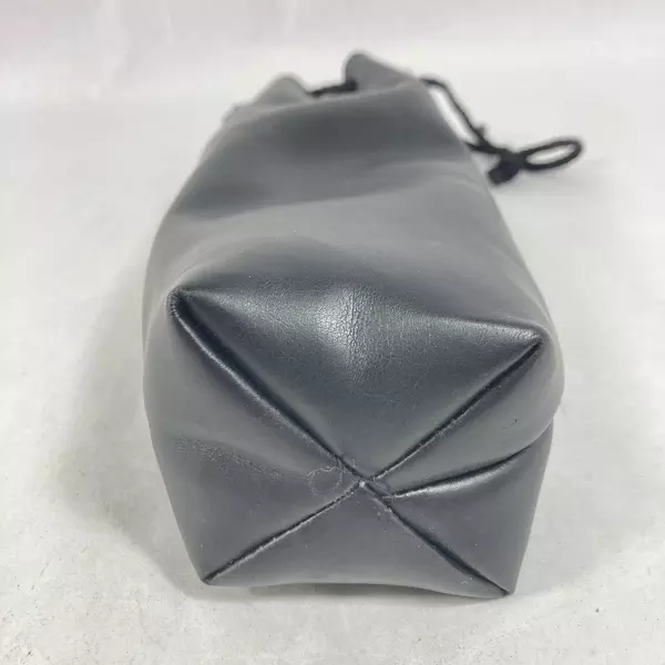 Soft Leather Drawstring Camera Lens Bag for 28-70mm Lenses Pre-owned