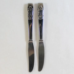 Set of 2 Vintage Oneida Paddington Bear Child's Knives Flatware Stainless Steel