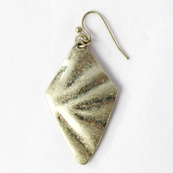 Single Pair of Gold Toned Abstract Shape Earrings 0.8x1.5 in Each