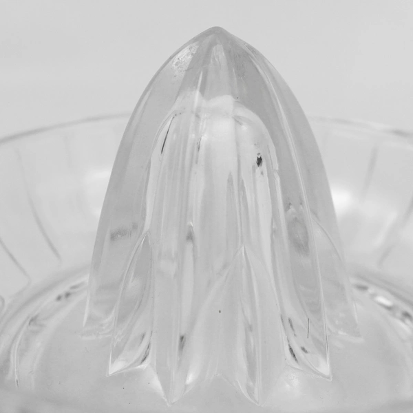 Clear Glass Citrus Juicer Reamer with Handle