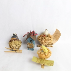 Handmade Christmas New Year Ornaments Birds In Nests with Clothes Pins For Notes