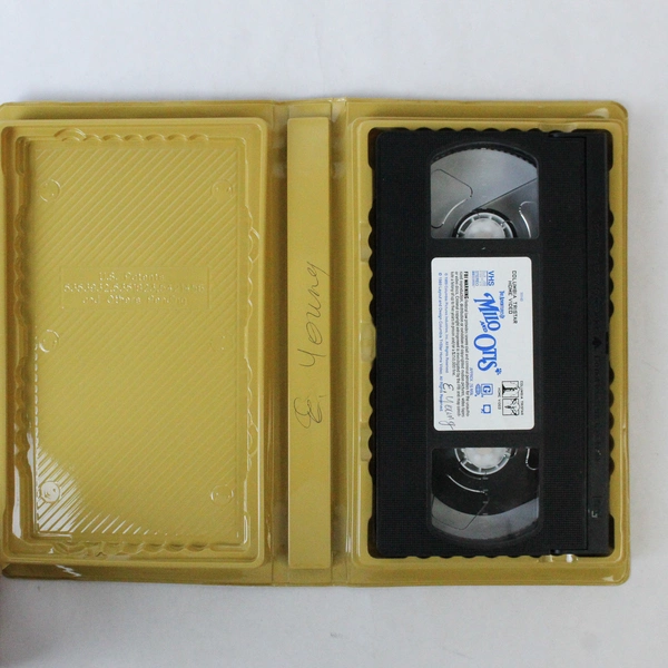 The Adventures of Milo and Otis VHS 1989 Narrated by Dudley Moore