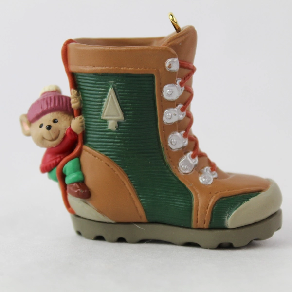 1995 Hallmark Keepsake Ornament Takin a Hike Hiking Book With Box