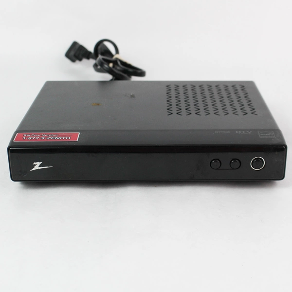 Zenith Digital TV Tuner Converter Box DTT900 2008 No Remote Untested Sold As Is
