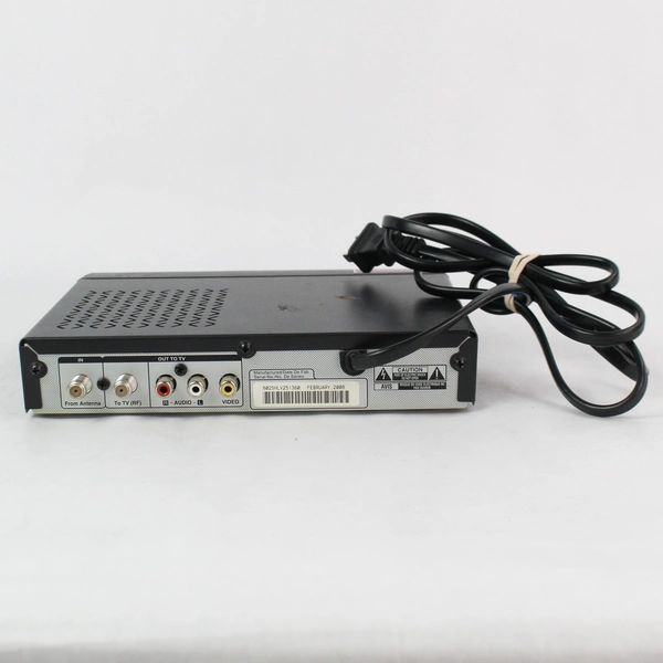 Zenith Digital TV Tuner Converter Box DTT900 2008 No Remote Untested Sold As Is