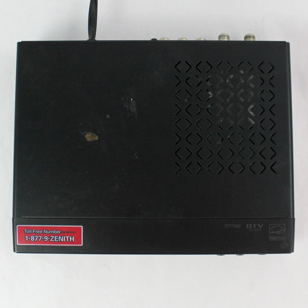 Zenith Digital TV Tuner Converter Box DTT900 2008 No Remote Untested Sold As Is
