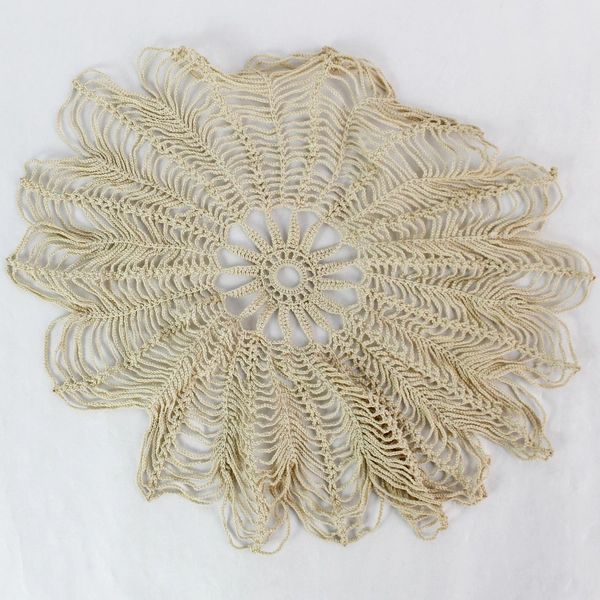 Lot of 4 Vintage Doilies Table Linens for DIY Fabric Cutters Flaws