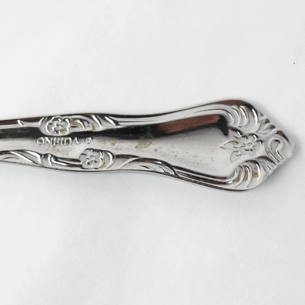 Lot of 2 Oneida Flatware Serving Spoons Stainless Steel Art Deco Floral Pattern