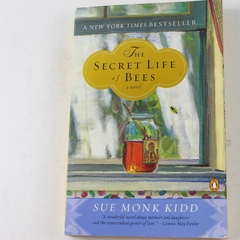 The Secret Life of Bees by Sue Monk Kidd 2003 Penguin Paperback Good