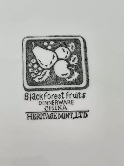 Set of 2 Heritage Mint Black Forest Fruits 10.5 Inch Stoneware Dinner Plates