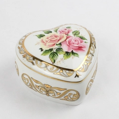 Heritage House Bouquets Of Love Porcelain Music Box You Light Up My Life Works