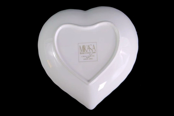 Mikasa Bone China Heart Shaped Trinket Bowl A Special Thank You Floral Pattern