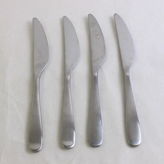 Lot of 4 IKEA Loja Dinner Knives 8.75" Stainless Steel Satin Flatware