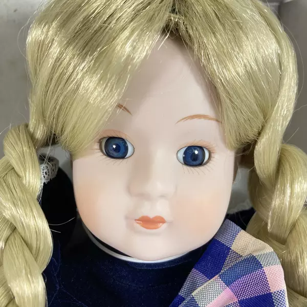 Porcelain Ladies Victorian Porcelain Doll 16 Inch