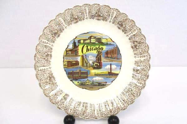 2 KANSAS CHICAGO City State China Collectors Plate Detailed Gold Gilt Edge Cream