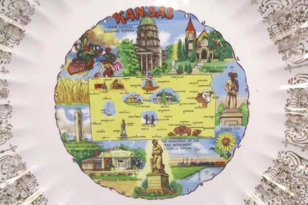 2 KANSAS CHICAGO City State China Collectors Plate Detailed Gold Gilt Edge Cream
