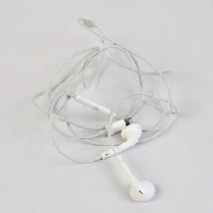 Apple iPhone Earbuds Wired Lightning Cable Headphones