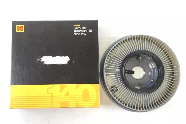 Gray Kodak Transvue 140 Slide Tray Carousel Projector in Box Eastman Made In USA