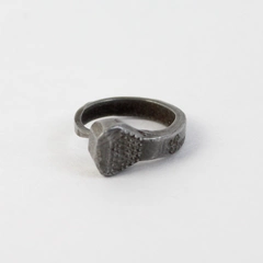 Vintage 1960s Size 8 Greenfield Village Nail Ring Engraved Steel
