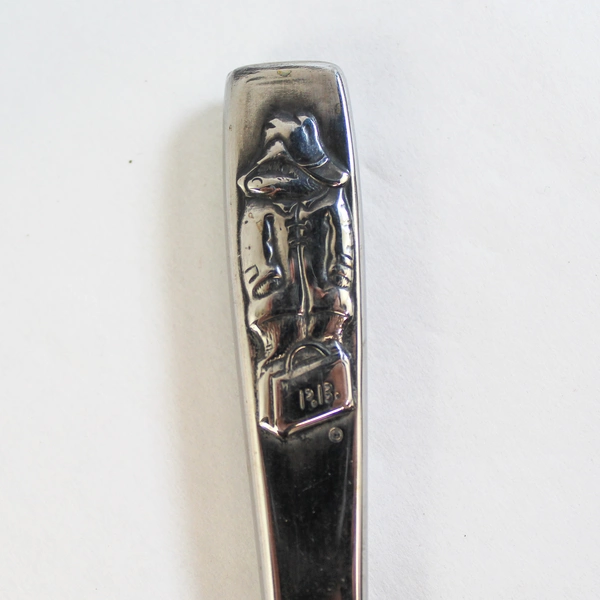 Set of 2 Vintage Oneida Paddington Bear Stainless Steel Child's Knives