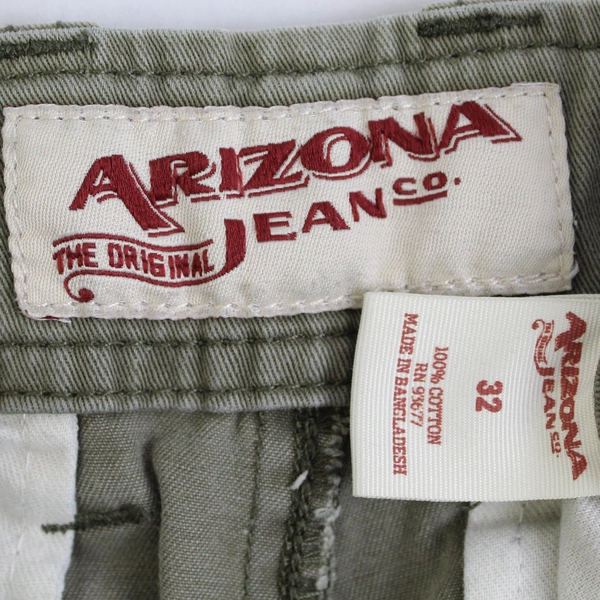 Arizona Jeans Men’s 32 Classic Fit Green Cargo Shorts