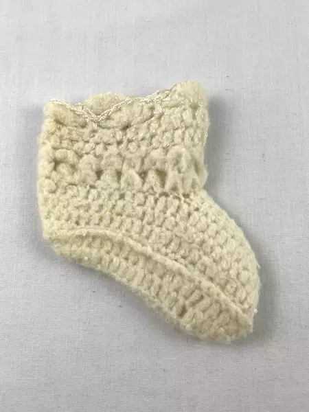 Vintage Hand Crocheted Baby Booties Cream Floral Trim Pre-Owned