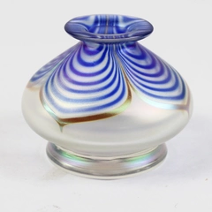 1991 Stuart Abelman Art Glass Bud Vase Pulled Feather Design Signed 