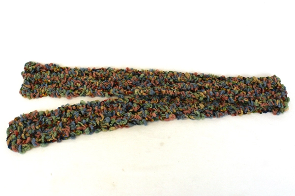 Lot of 2 Accessories GAP Belt Size 34 & Colorful Yarn Scarf Pre-Owned