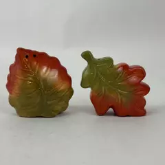 Ceramic Fall Leaf Salt And Pepper Shaker Set