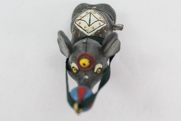 Vintage Circus Elephant Wind Up Tin Toy Look Alike Christmas Ornament