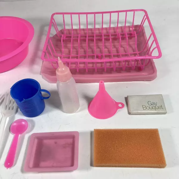 Lot of 16 Dollhouse Kitchen Items Dish Strainer Soap Sponge Apron And More