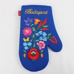 Sinci Embroidered Flowers Souvenir Oven Mitt Budapest Hungary