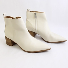 Universal Thread Block Heel Bootie Women's 9 Cream Zip