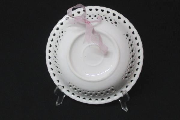 Vintage Blue and White Lattice Design Ceramic Hanging Bowl Hearts Flowers Decor