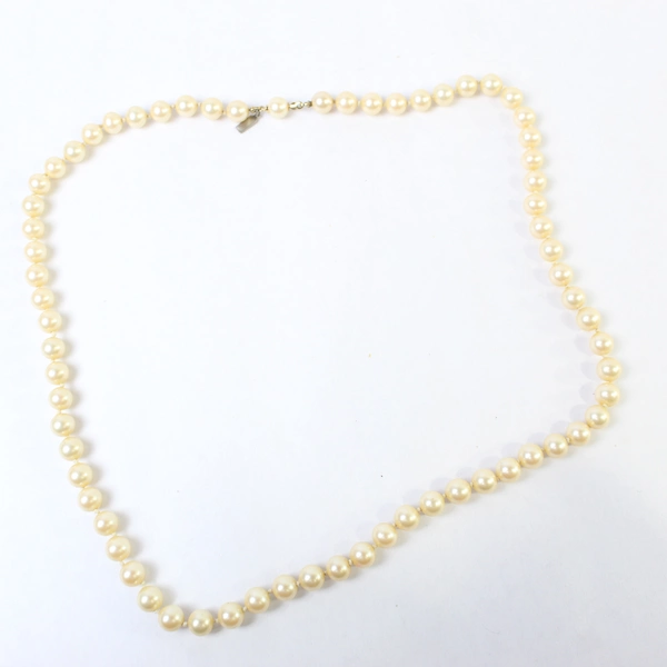 Lot of 2 Vintage Cream & Pink Faux Pearl Necklaces, Gold Tone Clasp