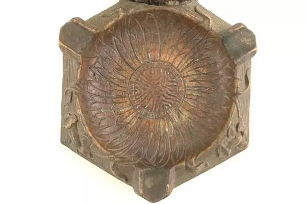 Resin Cigarette Holder Ash Tray Brown Leaves Cup Desk Valet Souvenir