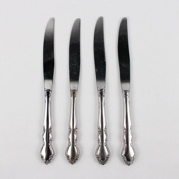 Set of 4 Oneida Dover Stainless Steel Hollow Dinner Knives