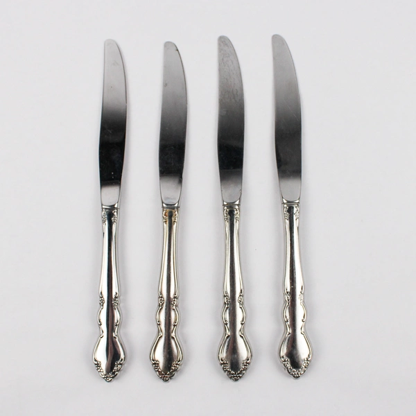 Set of 4 Oneida Dover Stainless Steel Hollow Dinner Knives