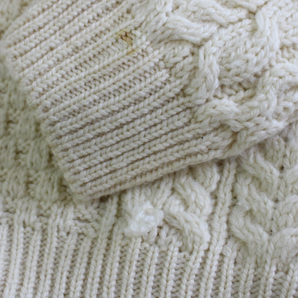 Carraig Donn Unisex XL Merino Wool Knit Sweater Made in Ireland Cream White