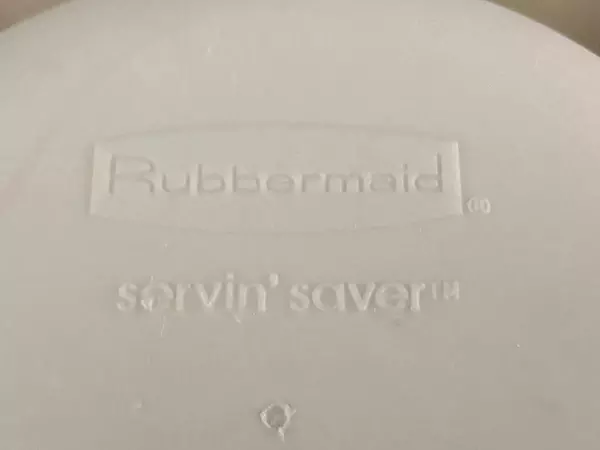 Vintage Rubbermaid Servin Saver Fruit Vegetable Dip Tray With Lid 7 Compartments