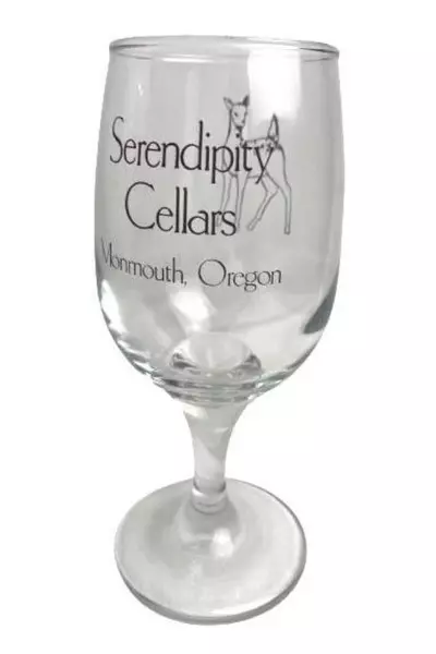 Lot of 2 Serendipity Cellars Crystal Wine Glasses Monmouth Oregon OR 6 Inch Tall