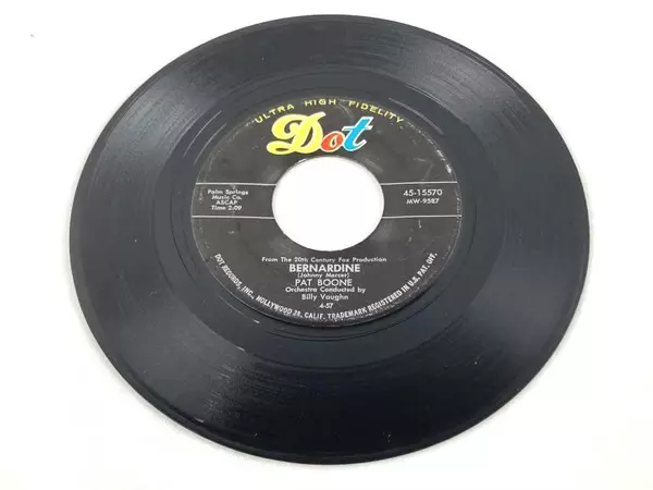 Lot of 2 Vintage Dot Records 6 In Vinyl Records 45 RPM Pat Boone April Love Sand
